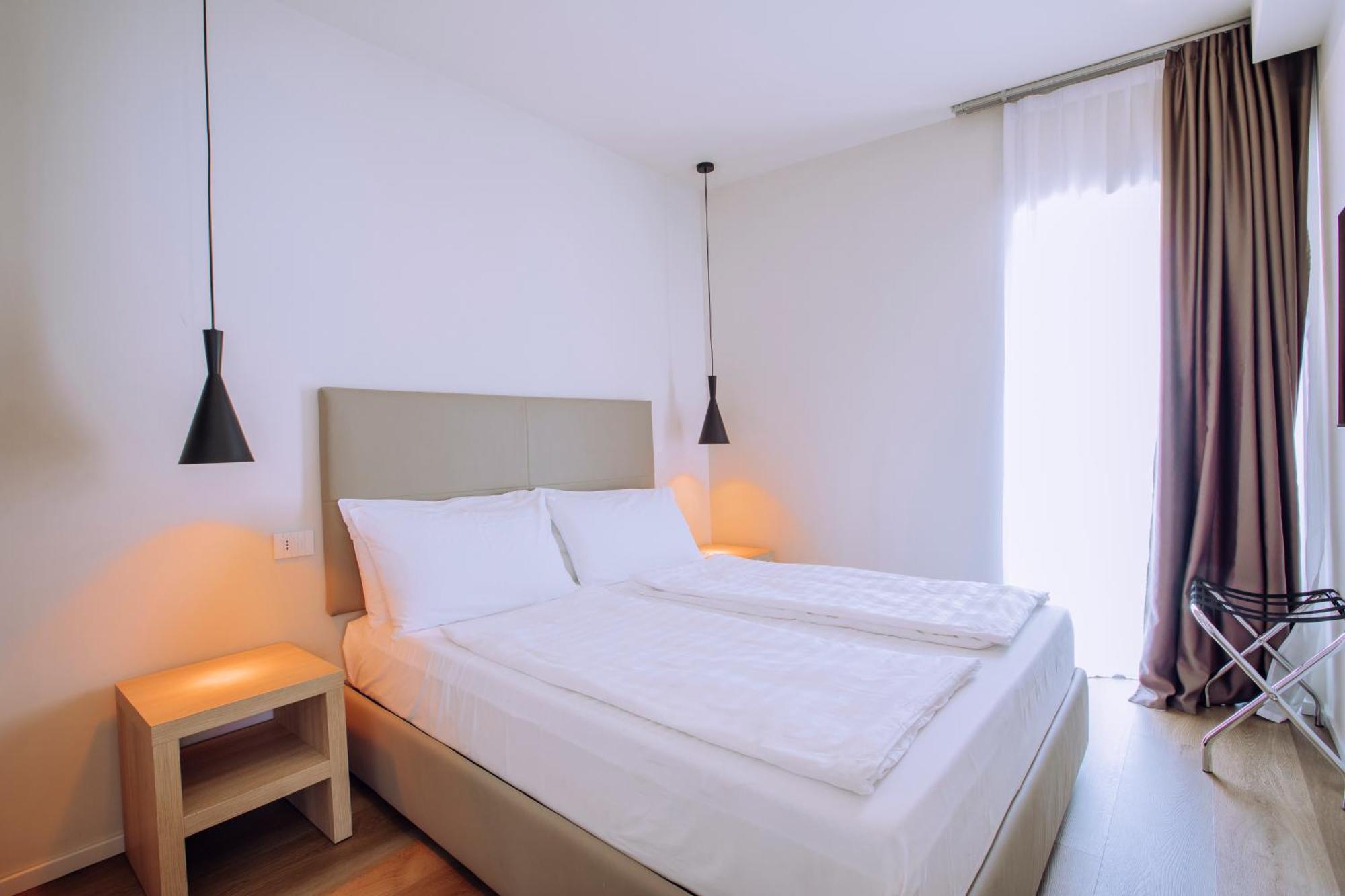 Ah Porticcioli Boutique Apartments San Felice del Benaco Eksteriør billede
