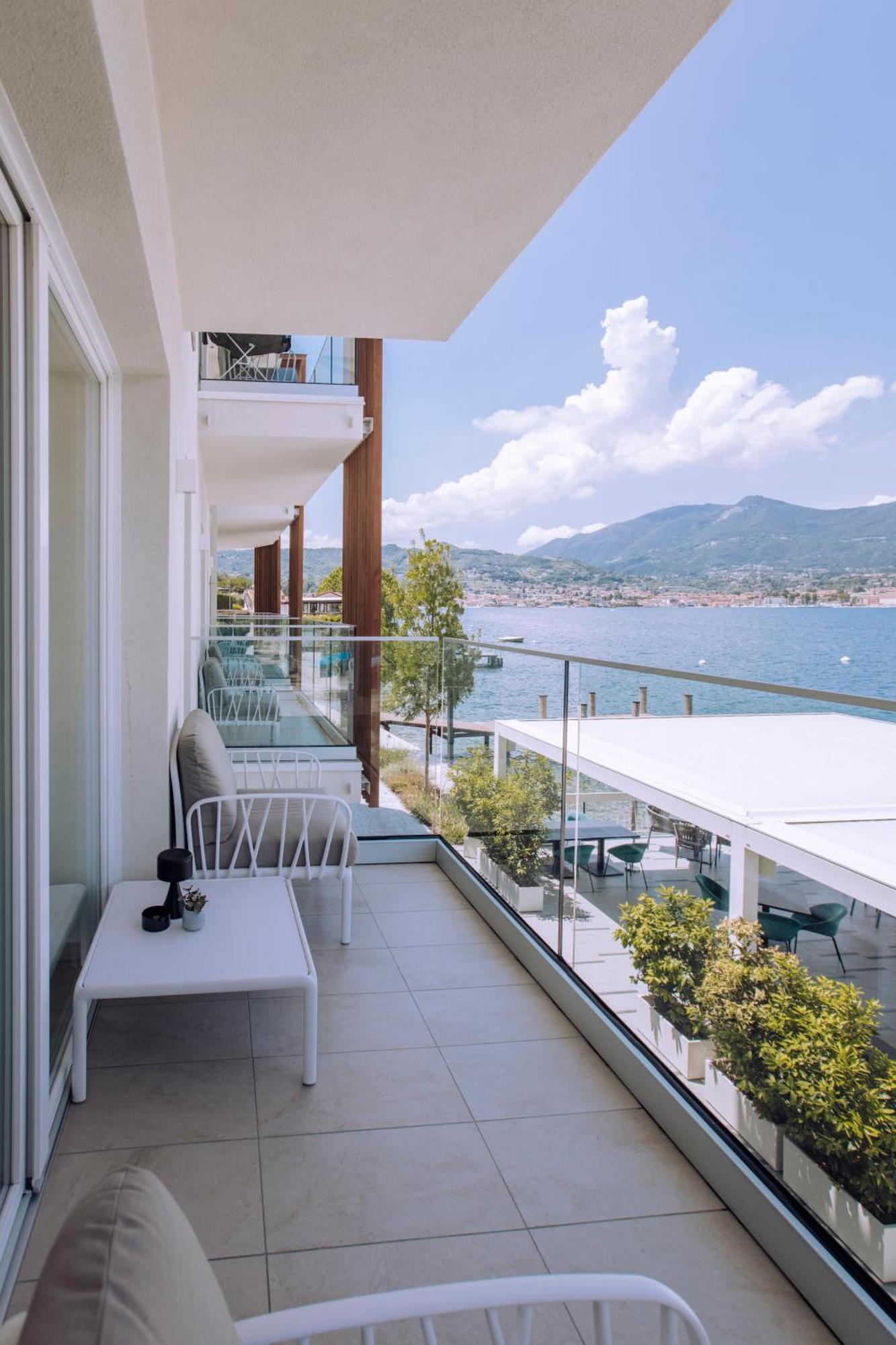 Ah Porticcioli Boutique Apartments San Felice del Benaco Eksteriør billede