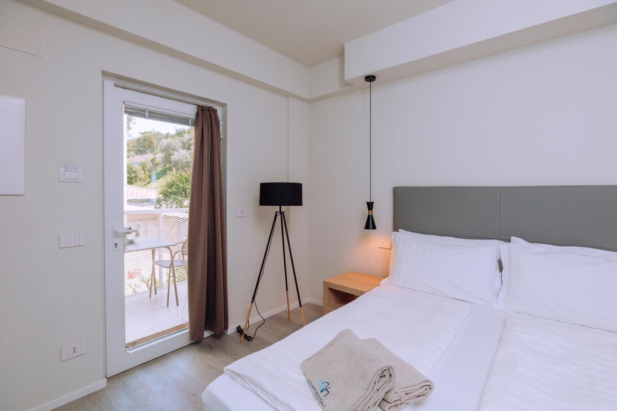 Ah Porticcioli Boutique Apartments San Felice del Benaco Eksteriør billede