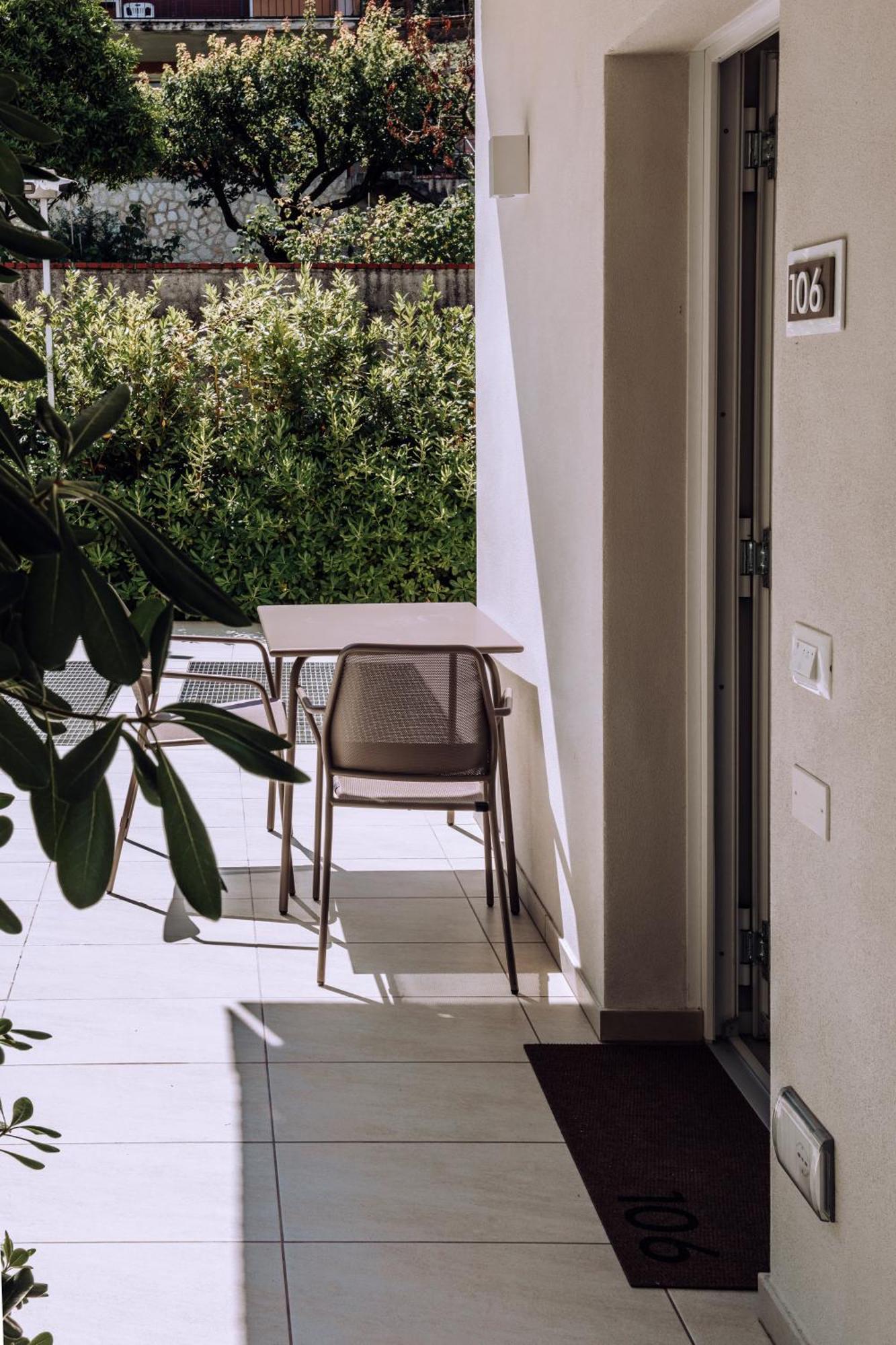 Ah Porticcioli Boutique Apartments San Felice del Benaco Eksteriør billede